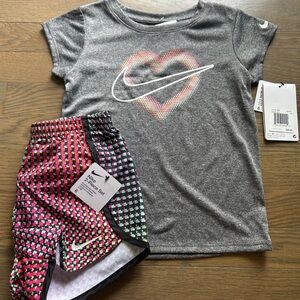 NWT Nike Girls Set size 6